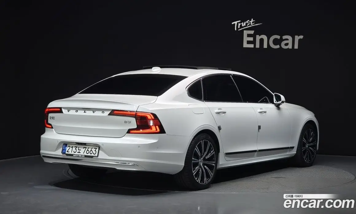 Volvo S90 2024 2.0 автомат (гидро), фото 2 Volvo S90 2024 2.0 автомат (гидро), фото 2