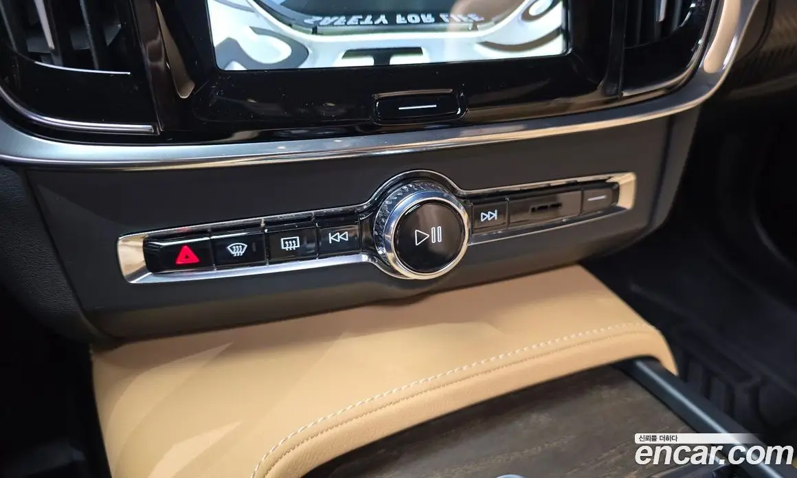 Volvo S90 2024 2.0 автомат (гидро), фото 24 Volvo S90 2024 2.0 автомат (гидро), фото 24