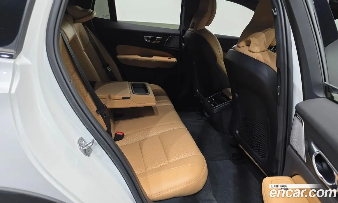 Volvo V60 2020 2.0 автомат (гидро), фото 17 Volvo V60 2020 2.0 автомат (гидро), фото 17