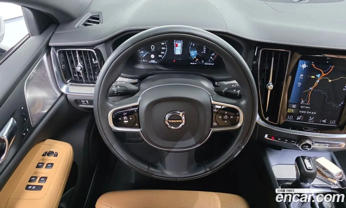 Volvo V60 2020 2.0 автомат (гидро), фото 21 Volvo V60 2020 2.0 автомат (гидро), фото 21