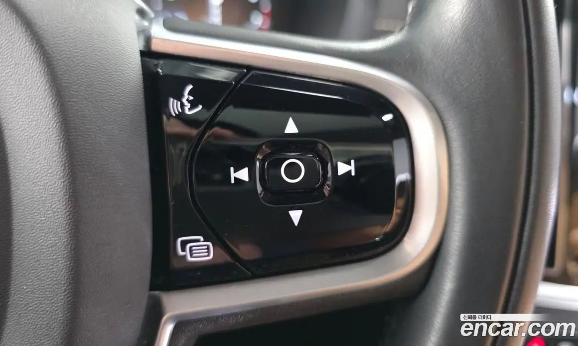 Volvo V60 2020 2.0 автомат (гидро), фото 25 Volvo V60 2020 2.0 автомат (гидро), фото 25