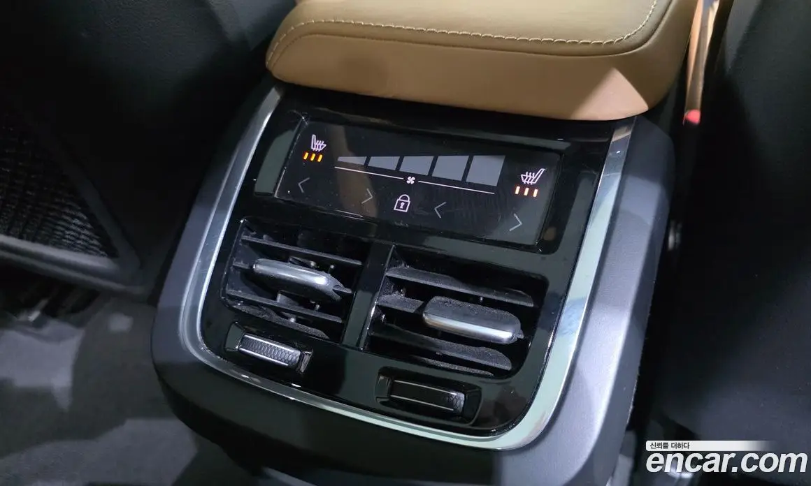 Volvo V60 2020 2.0 автомат (гидро), фото 33 Volvo V60 2020 2.0 автомат (гидро), фото 33