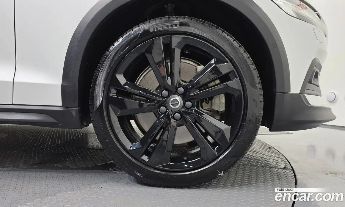 Volvo V60 2020 2.0 автомат (гидро), фото 7 Volvo V60 2020 2.0 автомат (гидро), фото 7