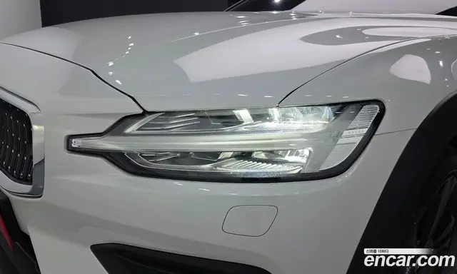 Volvo V60 2020 2.0 автомат (гидро), миниатюра 8 Volvo V60 2020 2.0 автомат (гидро), миниатюра 8