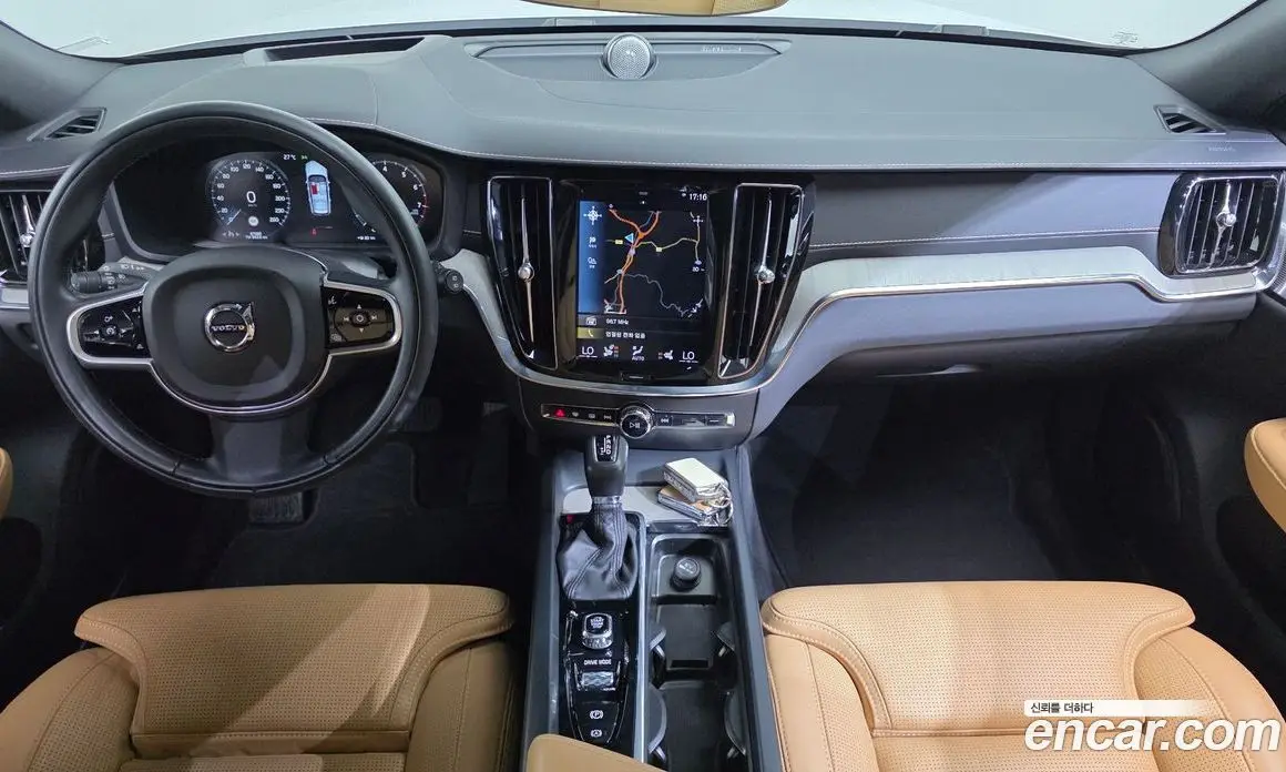 Volvo V60 2020 2.0 автомат (гидро), фото 10 Volvo V60 2020 2.0 автомат (гидро), фото 10