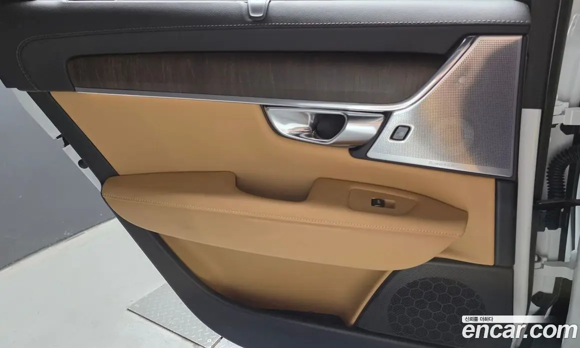 Volvo V90 2023 2.0 автомат (гидро), фото 15 Volvo V90 2023 2.0 автомат (гидро), фото 15