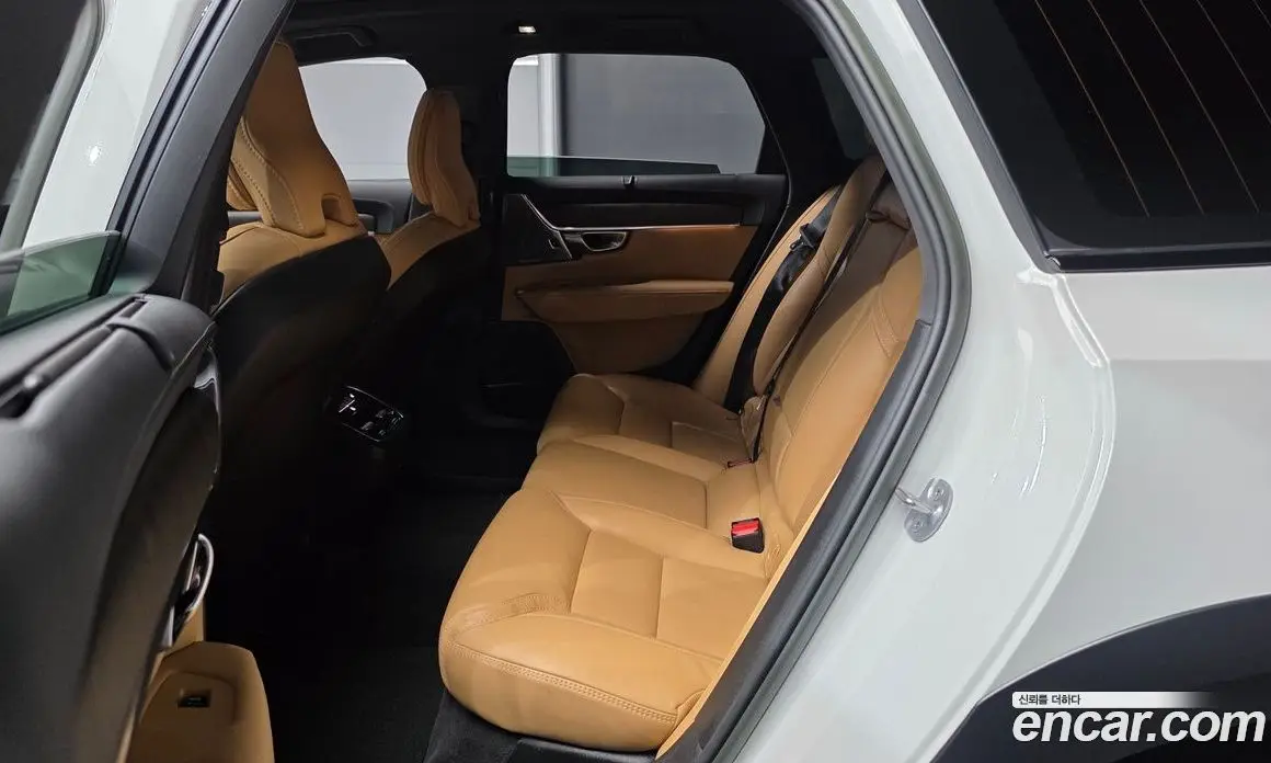 Volvo V90 2023 2.0 автомат (гидро), фото 18 Volvo V90 2023 2.0 автомат (гидро), фото 18