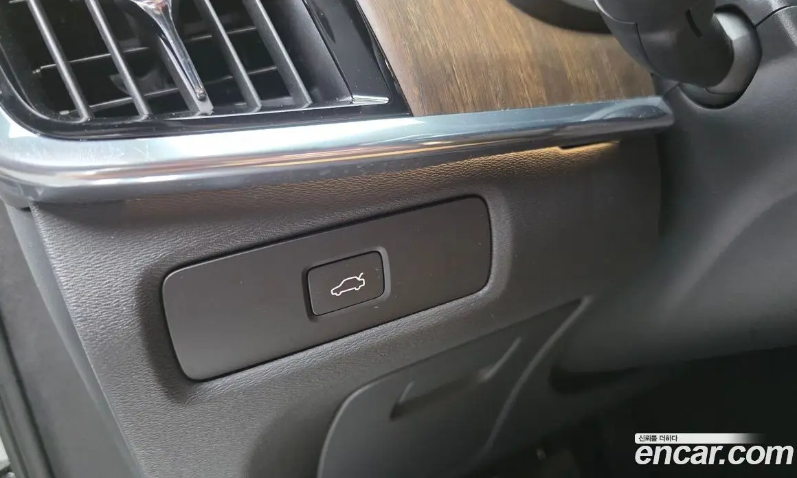 Volvo V90 2023 2.0 автомат (гидро), фото 25 Volvo V90 2023 2.0 автомат (гидро), фото 25