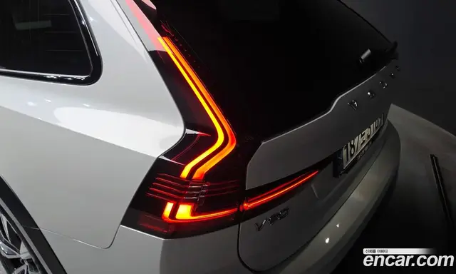 Volvo V90 2023 2.0 автомат (гидро), миниатюра 9 Volvo V90 2023 2.0 автомат (гидро), миниатюра 9