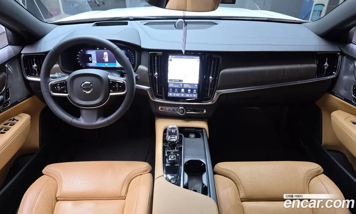 Volvo V90 2023 2.0 автомат (гидро), фото 10 Volvo V90 2023 2.0 автомат (гидро), фото 10