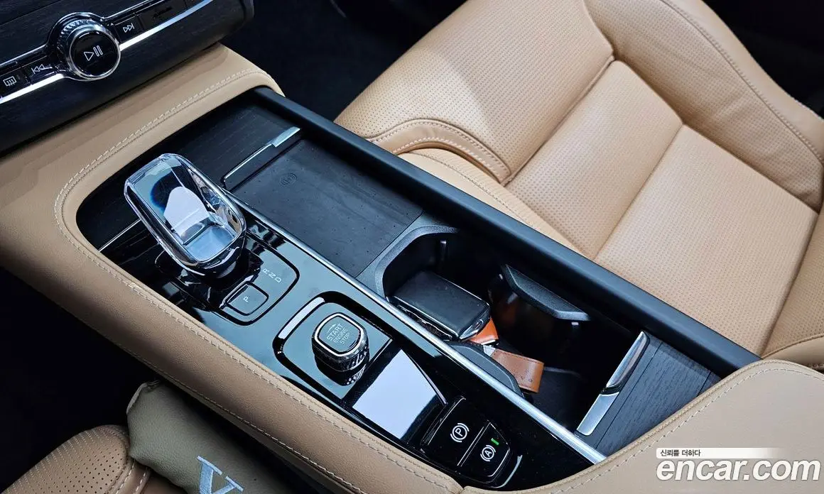 Volvo XC90 2023 2.0 автомат (гидро), фото 12 Volvo XC90 2023 2.0 автомат (гидро), фото 12