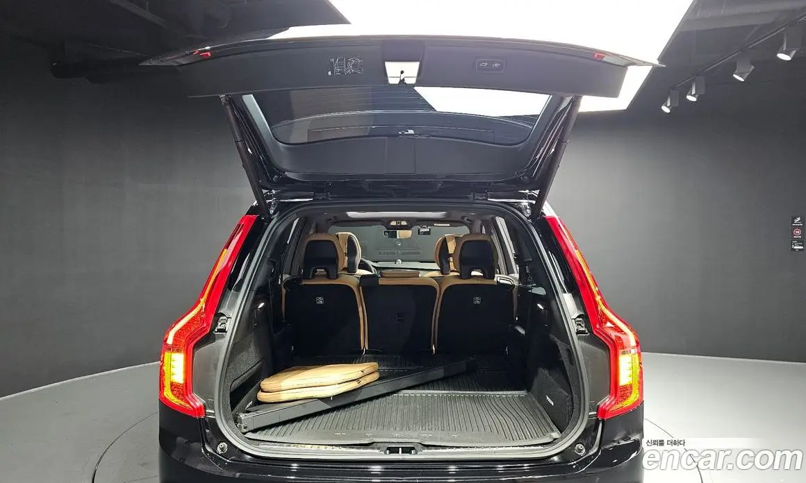 Volvo XC90 2023 2.0 автомат (гидро), фото 26 Volvo XC90 2023 2.0 автомат (гидро), фото 26