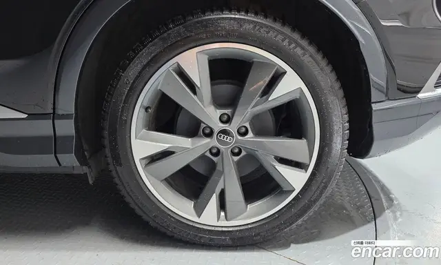 Audi Q4 e-tron 2022 0.2 автомат (гидро), миниатюра 7
