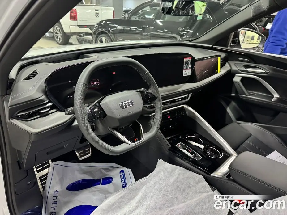 Audi Q5 2025 2.0 автомат (гидро), фото 4