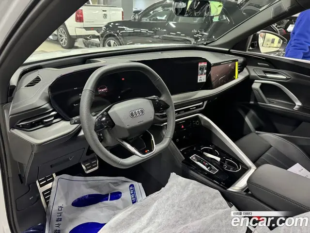 Audi Q5 2025 2.0 автомат (гидро), миниатюра 4