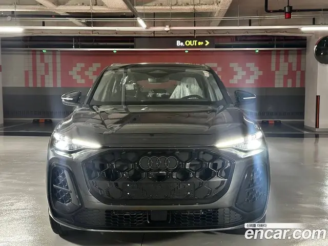 Audi Q5 2025 2.0 автомат (гидро), миниатюра 1 Audi Q5 2025 2.0 автомат (гидро), миниатюра 1