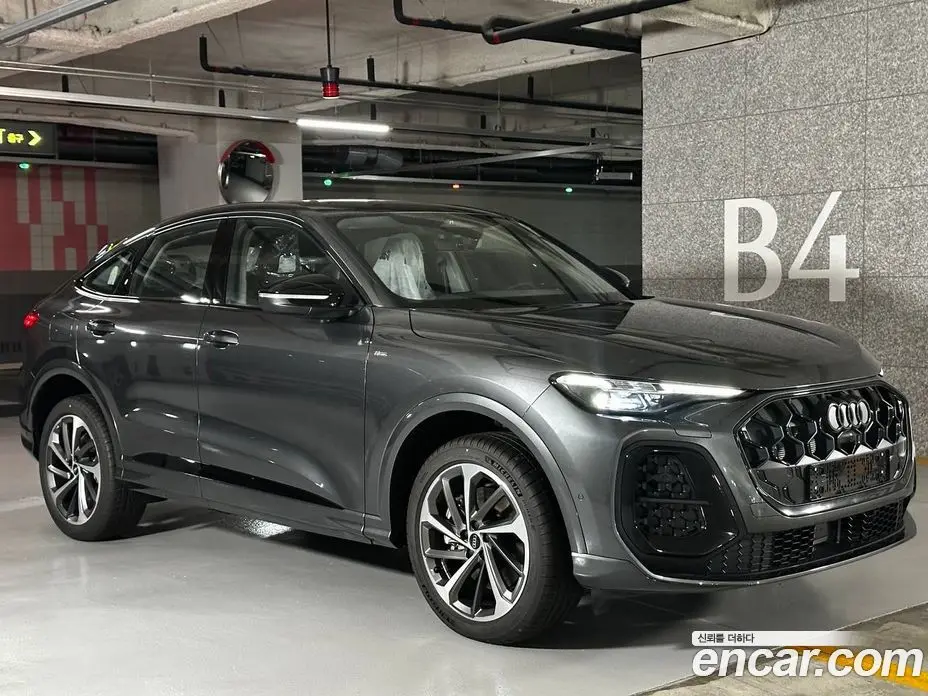 Audi Q5 2025 2.0 автомат (гидро), фото 2 Audi Q5 2025 2.0 автомат (гидро), фото 2