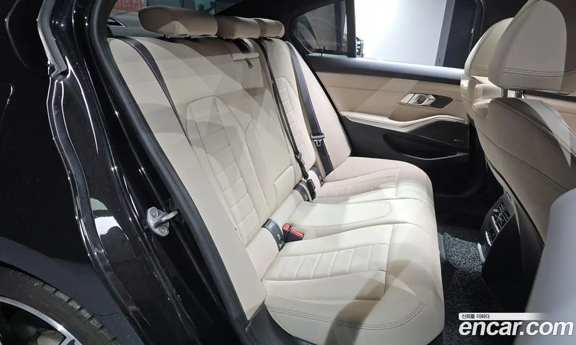 BMW 3 серия 2025 3.0 автомат (гидро), фото 17 BMW 3 серия 2025 3.0 автомат (гидро), фото 17