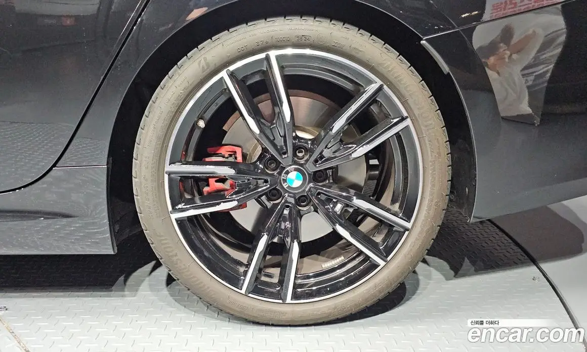 BMW 3 серия 2025 3.0 автомат (гидро), фото 7 BMW 3 серия 2025 3.0 автомат (гидро), фото 7