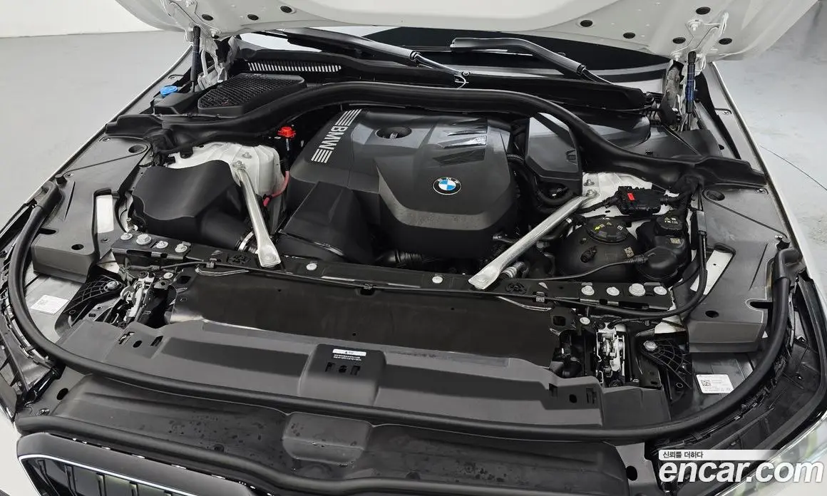 BMW 5 серия 2025 2.0 автомат (гидро), фото 6