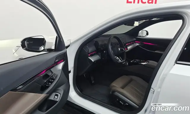 BMW 5 серия 2025 2.0 автомат (гидро), миниатюра 10