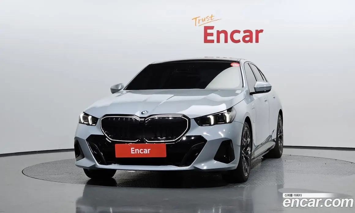 BMW 5 серия 2025 2.0 автомат (гидро), фото 3 BMW 5 серия 2025 2.0 автомат (гидро), фото 3