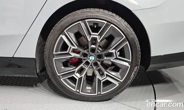 BMW 5 серия 2025 2.0 автомат (гидро), миниатюра 7 BMW 5 серия 2025 2.0 автомат (гидро), миниатюра 7