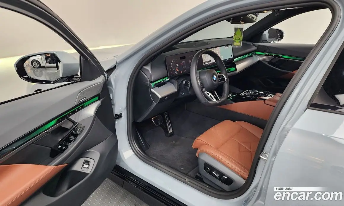 BMW 5 серия 2025 2.0 автомат (гидро), фото 13 BMW 5 серия 2025 2.0 автомат (гидро), фото 13