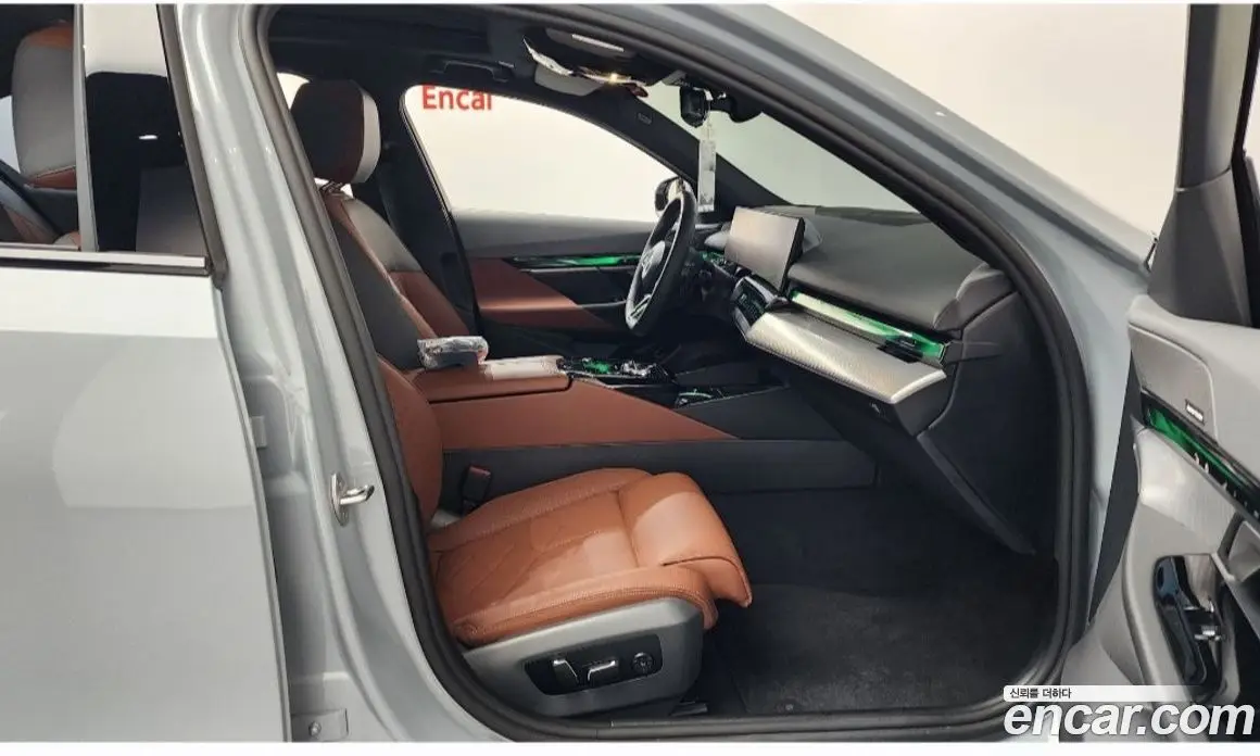 BMW 5 серия 2025 2.0 автомат (гидро), фото 16 BMW 5 серия 2025 2.0 автомат (гидро), фото 16