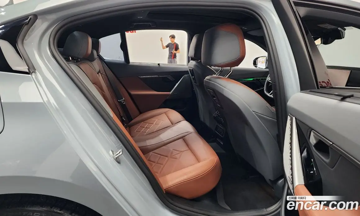 BMW 5 серия 2025 2.0 автомат (гидро), фото 17 BMW 5 серия 2025 2.0 автомат (гидро), фото 17