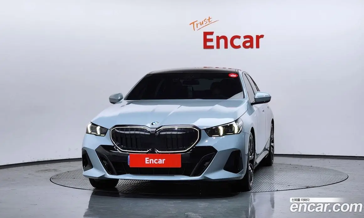 BMW 5 серия 2025 2.0 автомат (гидро), фото 3 BMW 5 серия 2025 2.0 автомат (гидро), фото 3