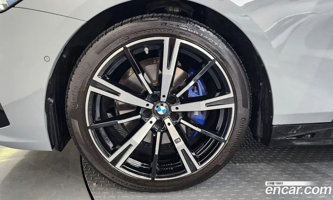 BMW 5 серия 2025 2.0 автомат (гидро), фото 5 BMW 5 серия 2025 2.0 автомат (гидро), фото 5