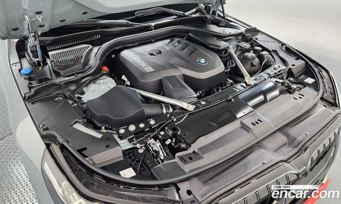 BMW 5 серия 2025 2.0 автомат (гидро), фото 6 BMW 5 серия 2025 2.0 автомат (гидро), фото 6