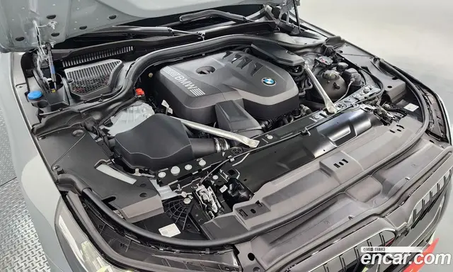 BMW 5 серия 2025 2.0 автомат (гидро), миниатюра 6 BMW 5 серия 2025 2.0 автомат (гидро), миниатюра 6