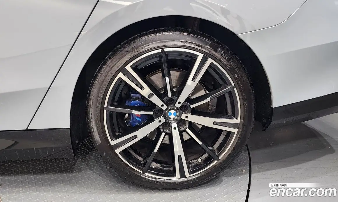 BMW 5 серия 2025 2.0 автомат (гидро), фото 7 BMW 5 серия 2025 2.0 автомат (гидро), фото 7