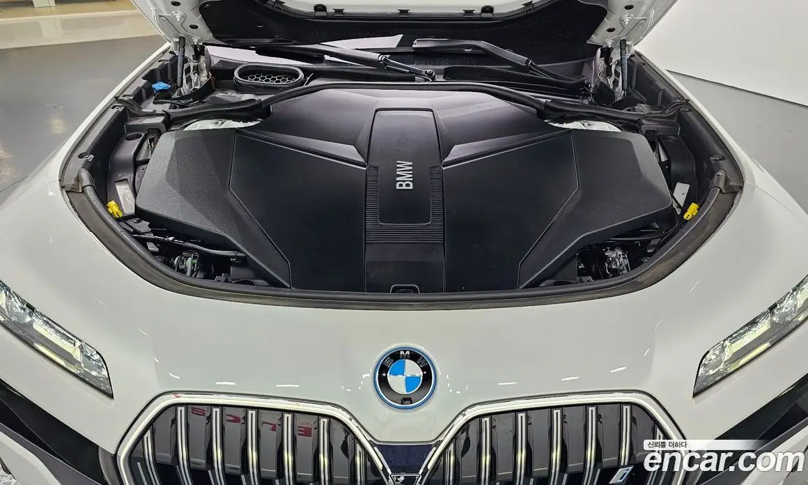 BMW i7 2024 0.3 автомат (гидро), фото 6 BMW i7 2024 0.3 автомат (гидро), фото 6