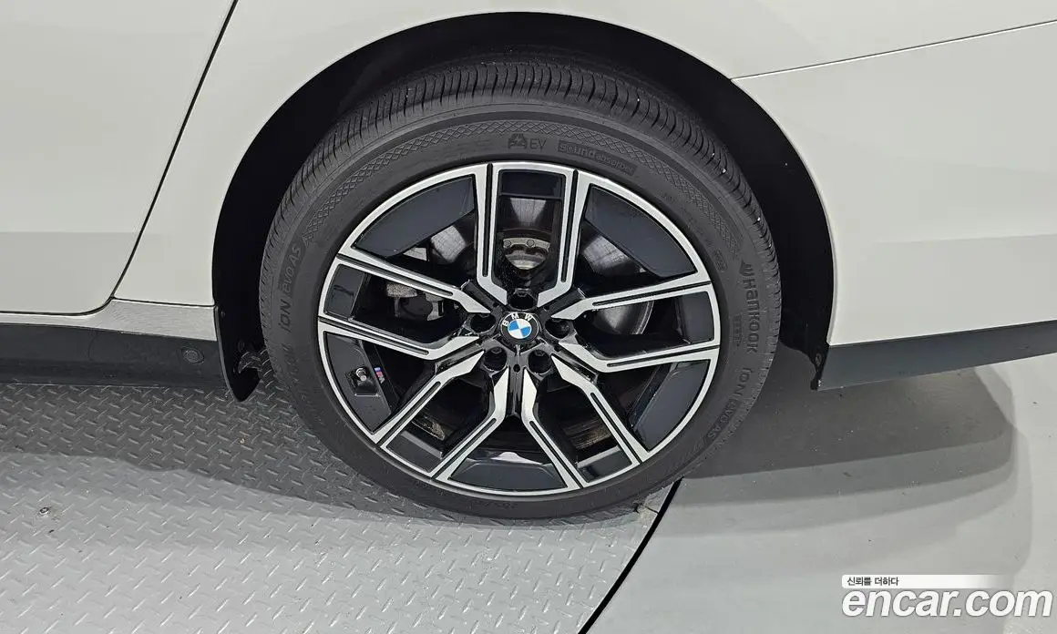 BMW i7 2024 0.3 автомат (гидро), фото 7 BMW i7 2024 0.3 автомат (гидро), фото 7