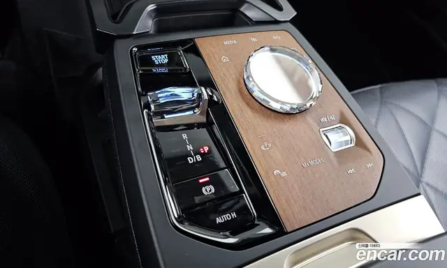 BMW iX 2023 0.3 автомат (гидро), миниатюра 12