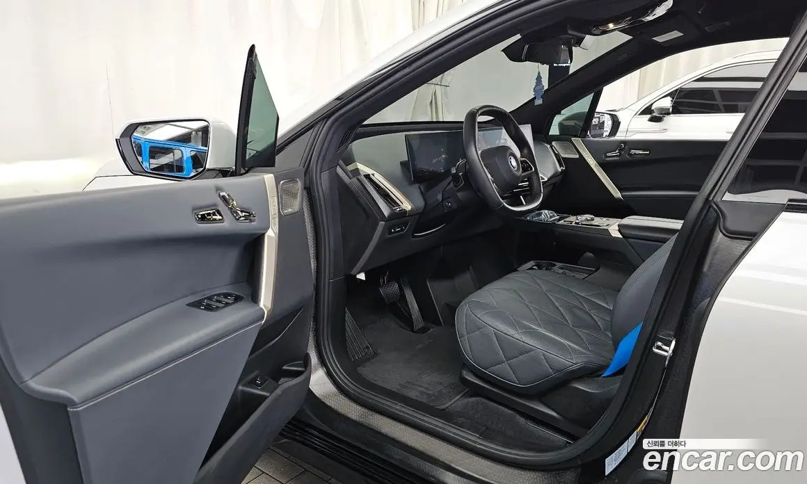BMW iX 2023 0.3 автомат (гидро), фото 13 BMW iX 2023 0.3 автомат (гидро), фото 13