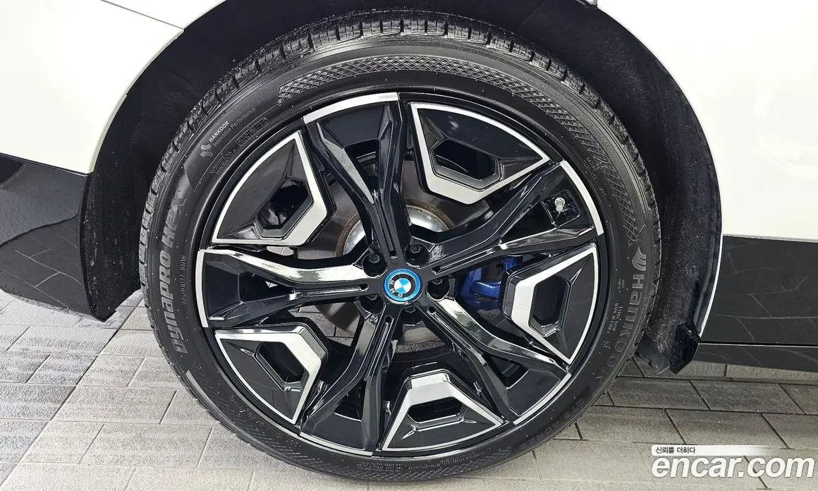 BMW iX 2023 0.3 автомат (гидро), фото 5 BMW iX 2023 0.3 автомат (гидро), фото 5
