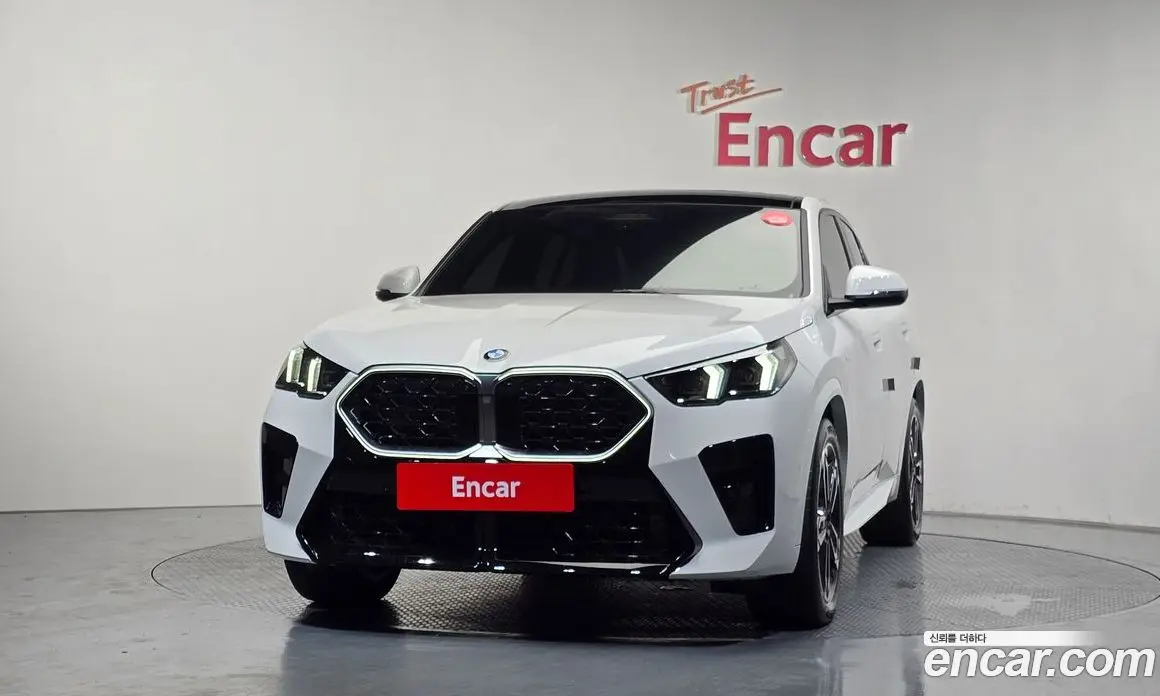 BMW X2 2025 2.0 автомат (гидро), фото 3 BMW X2 2025 2.0 автомат (гидро), фото 3