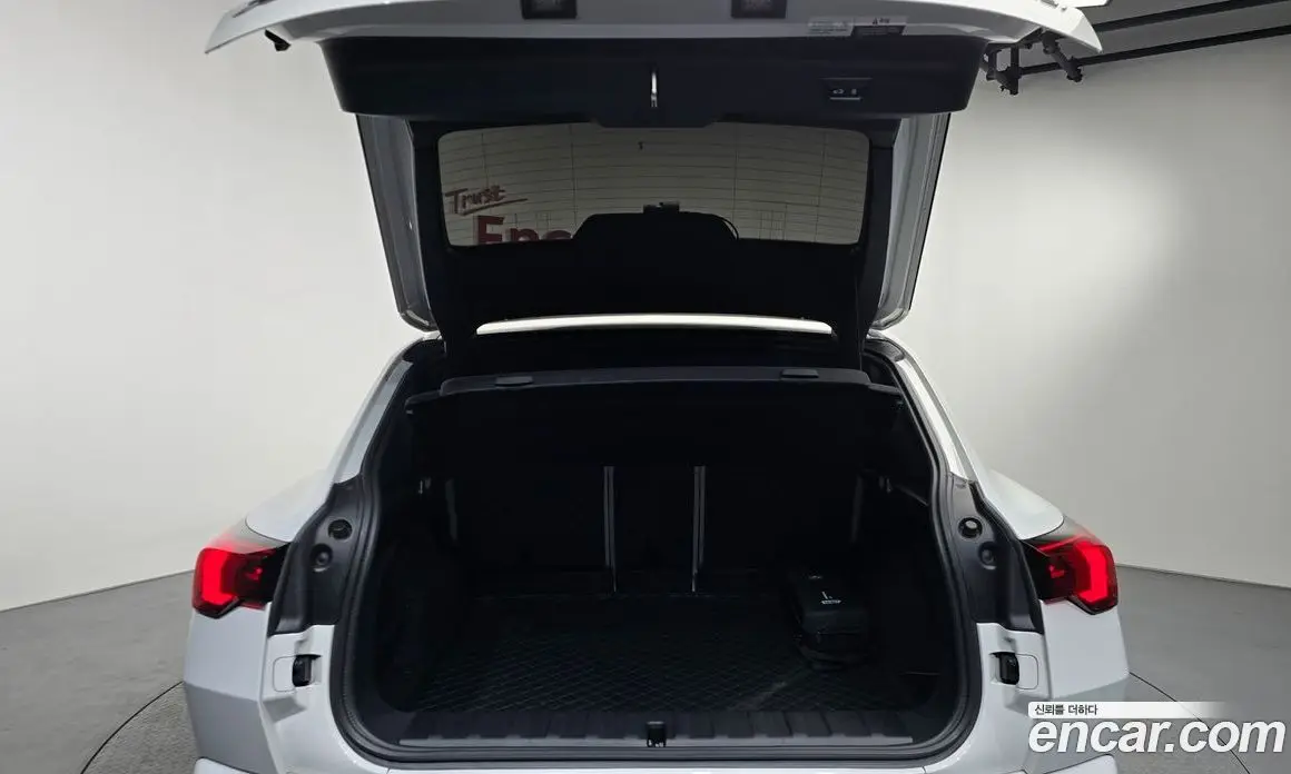 BMW X2 2025 2.0 автомат (гидро), фото 26 BMW X2 2025 2.0 автомат (гидро), фото 26