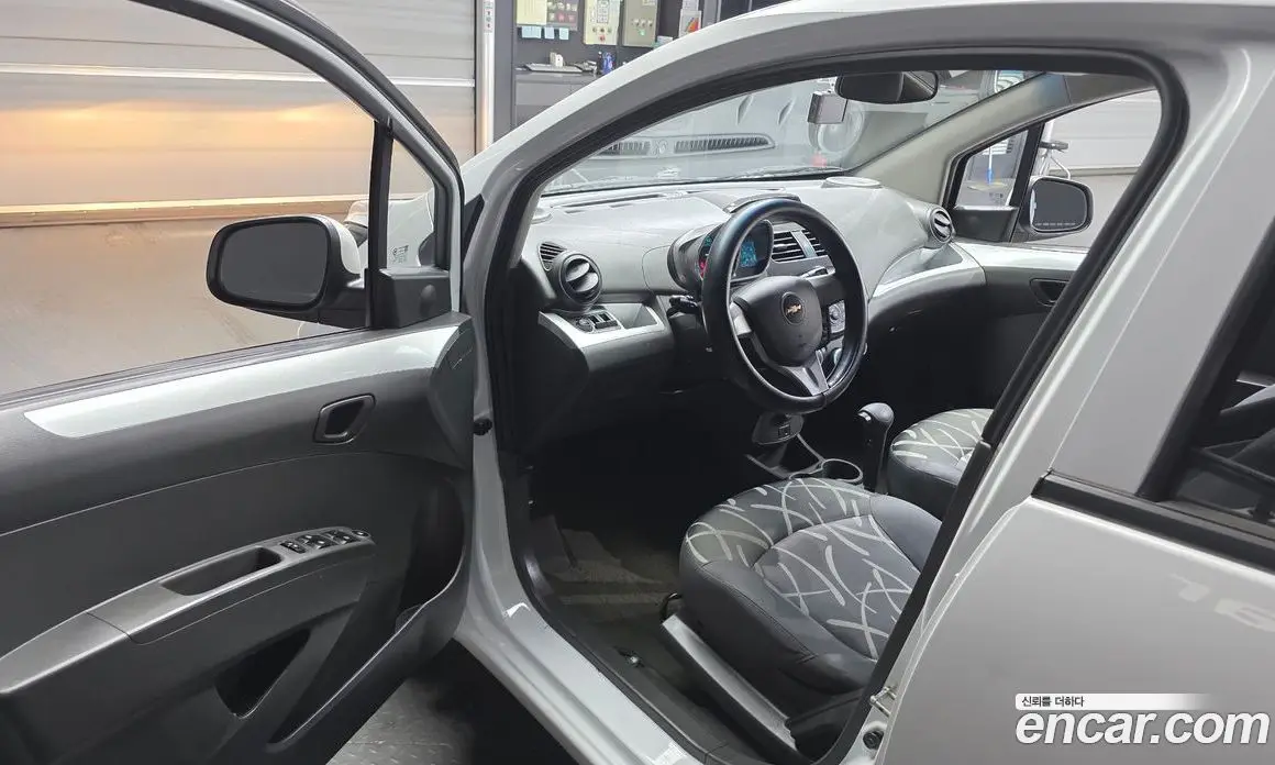 Chevrolet Spark 2013 1.0 автомат (гидро), фото 10 Chevrolet Spark 2013 1.0 автомат (гидро), фото 10