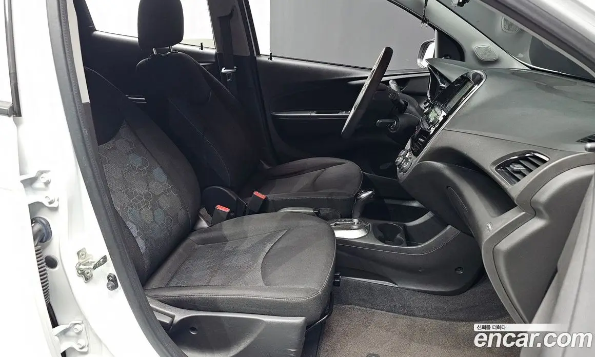 Chevrolet Spark 2016 1.0 автомат (гидро), фото 16 Chevrolet Spark 2016 1.0 автомат (гидро), фото 16