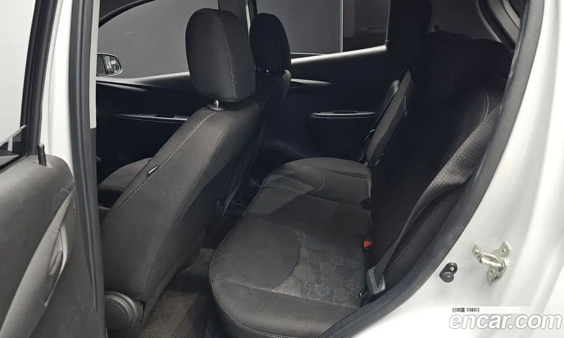 Chevrolet Spark 2016 1.0 автомат (гидро), фото 17 Chevrolet Spark 2016 1.0 автомат (гидро), фото 17