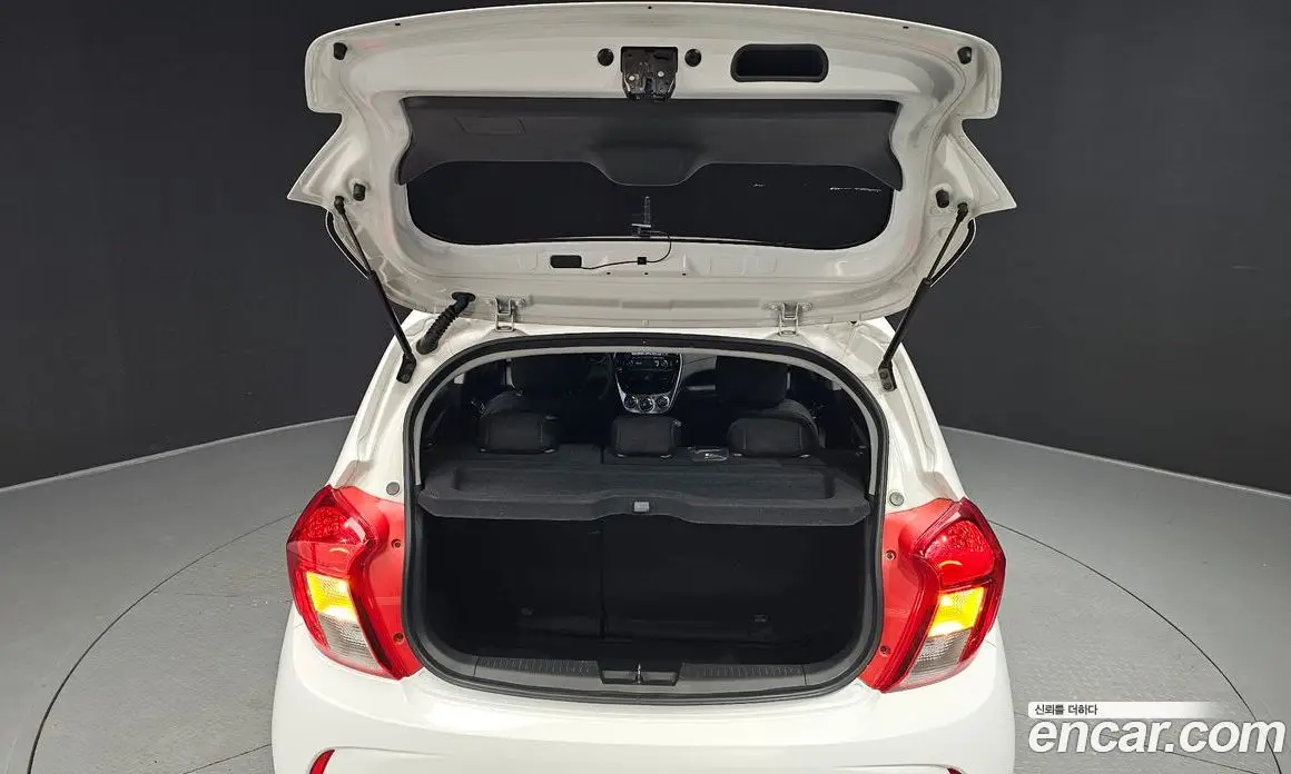 Chevrolet Spark 2016 1.0 автомат (гидро), фото 26 Chevrolet Spark 2016 1.0 автомат (гидро), фото 26
