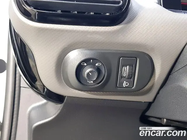 Citroen C4 Cactus 2019 1.5 автомат (гидро), миниатюра 11 Citroen C4 Cactus 2019 1.5 автомат (гидро), миниатюра 11