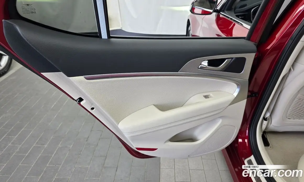 Genesis G70 2021 2.2 автомат (гидро), фото 15 Genesis G70 2021 2.2 автомат (гидро), фото 15