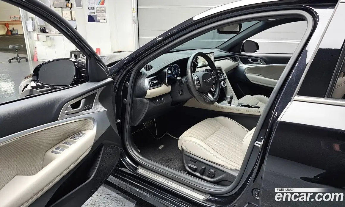 Genesis G70 2022 3.3 автомат (гидро), фото 13