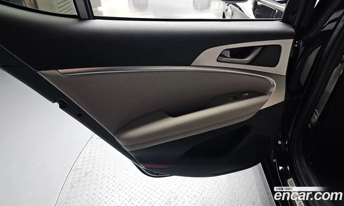 Genesis G70 2022 3.3 автомат (гидро), фото 15